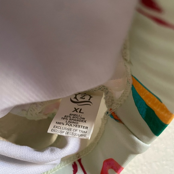 Tropical Birdd bikini top - Picture 6 of 6